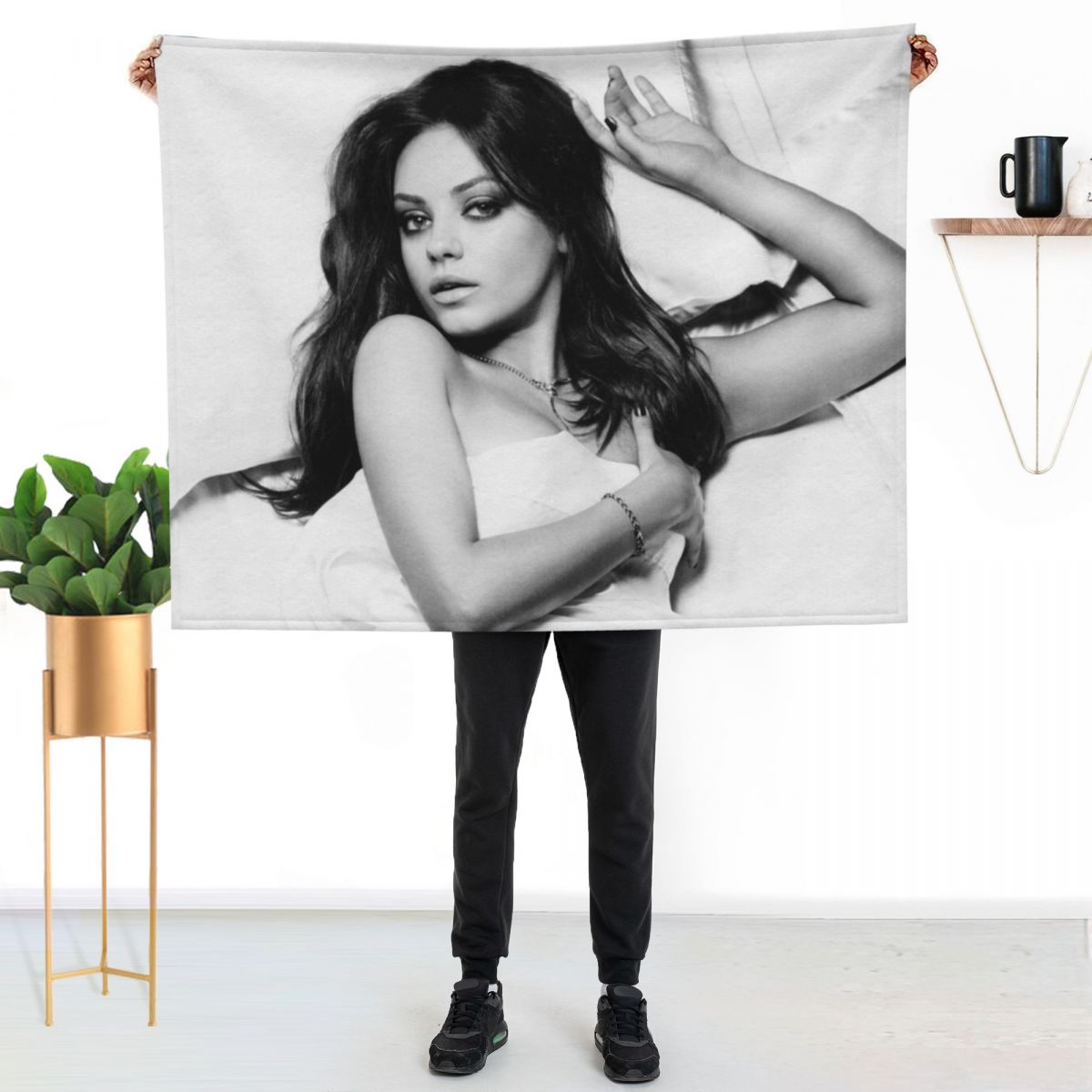 hot mila Throw Blanket cosplay - огляд і ціна Anime Cosplay Idea
